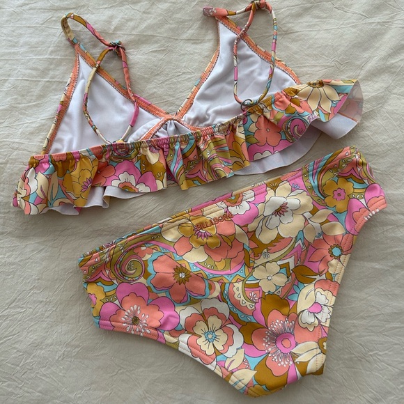 Billabong Girl's Aint She A Beaut Ruffle Tri Set - Picture 3 of 3